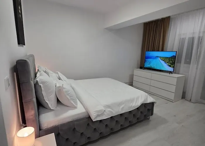 Sya House كرايوفا